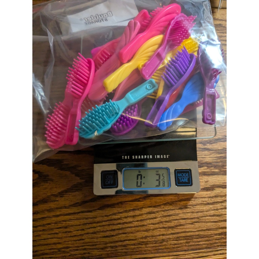 Vintage Barbie Brush Comb Lot 20pc Assorted Colors Pink Purple Blue Red - Picture 2 of 2